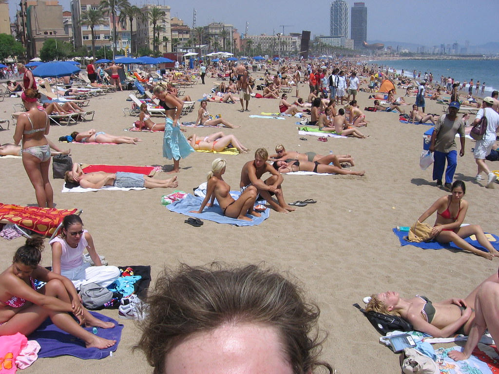 daryl benjamin add photo barcelona beach tits