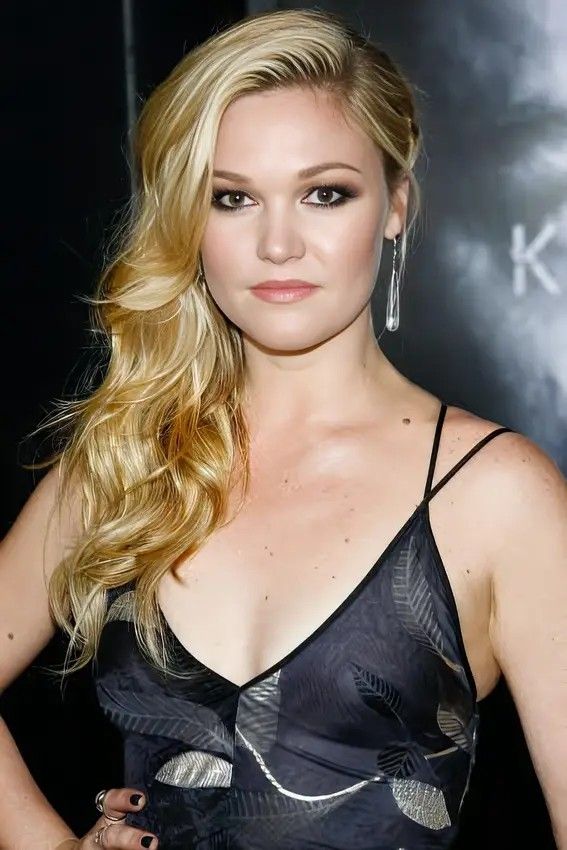 nude pics of julia stiles