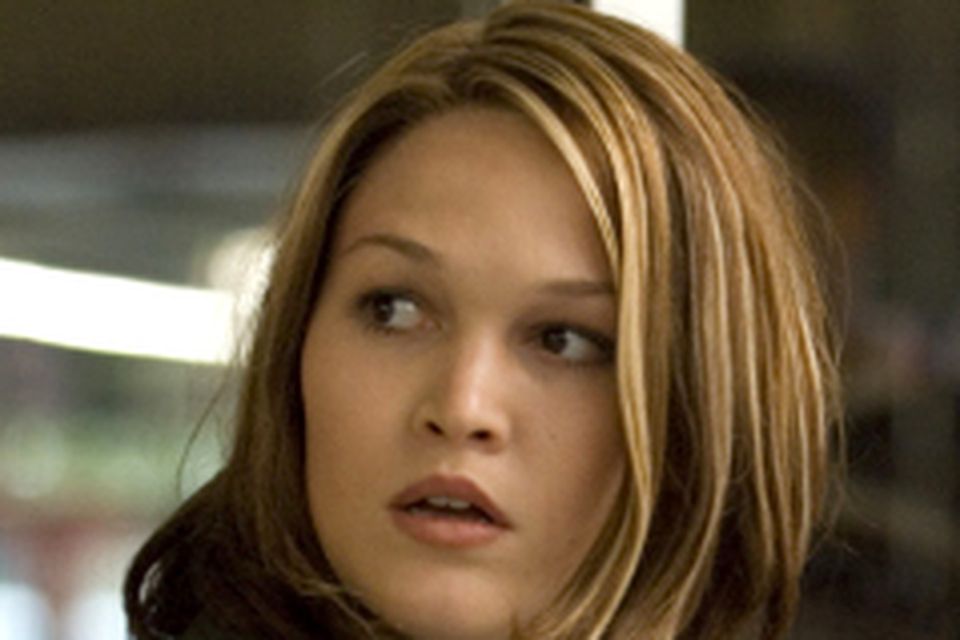 andrew aitchison recommends Nude Pics Of Julia Stiles