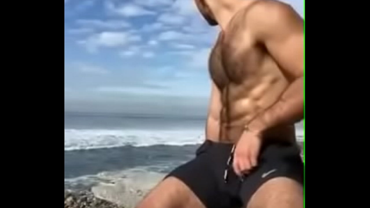 hairy muscle jerk off