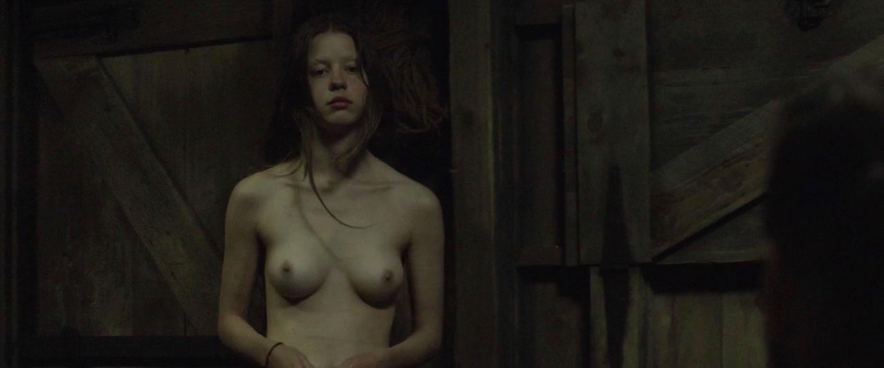 mia goth nude scenes