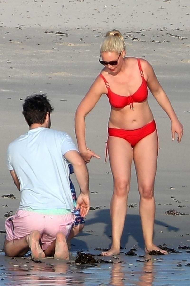 chai hoon lim add katherine heigl swimsuit photo