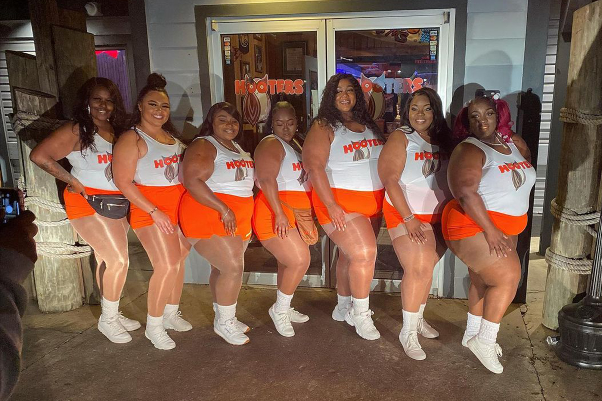 corey vandiver add hooters big tits photo