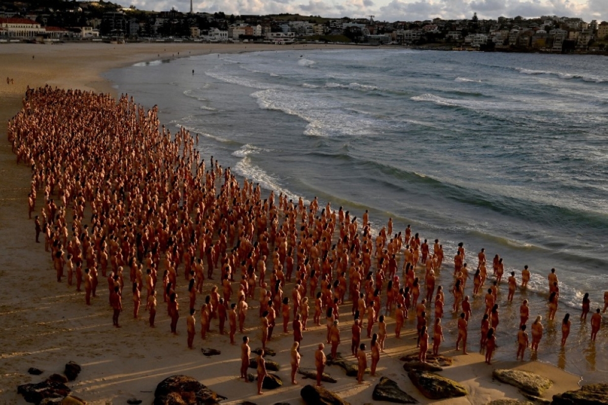 People Naked On The Beach with lyn