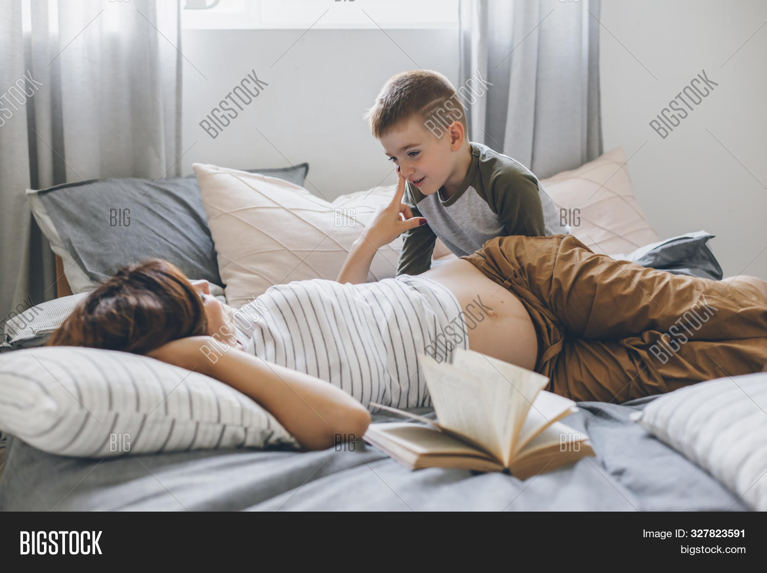 carol ronson recommends Mom And Son Share The Bed