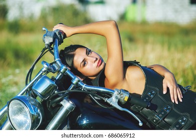 biker chicks with big tits