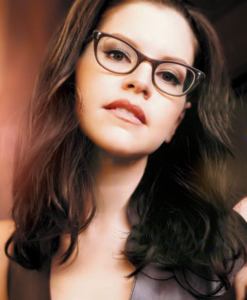 adrian anguiano recommends Lisa Loeb Nude