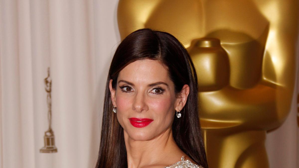 Sandra Bullock Pron gay pron