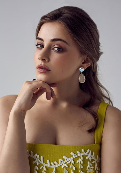 dawn erhardt recommends josephine langford hot pic