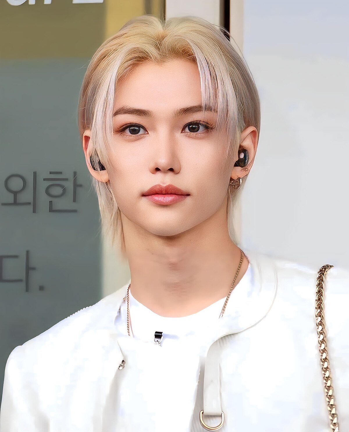 blonde felix