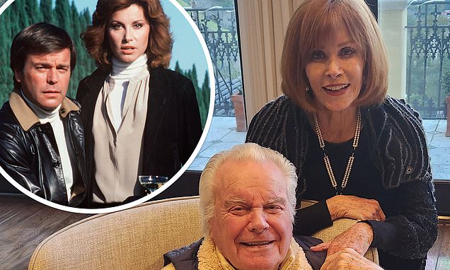 alma larkin recommends stefanie powers naked pic