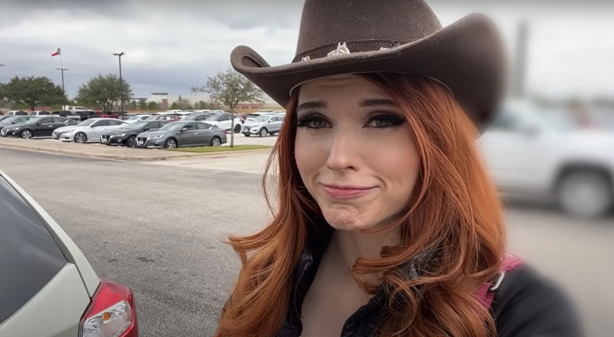 carlos gonzalez odiaga add photo amouranth cowgirl