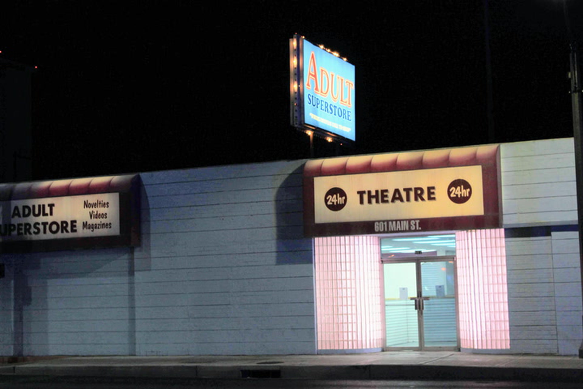 abu atheer recommends adult theaters in vegas pic