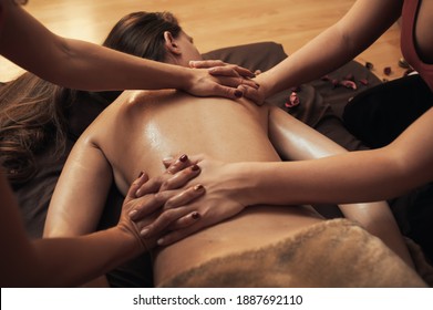 adam scheibe recommends Asian Four Hands Massage