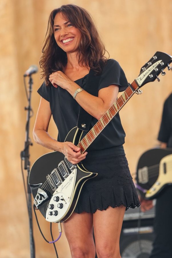 byron plummer add photo susanna hoffs sexy