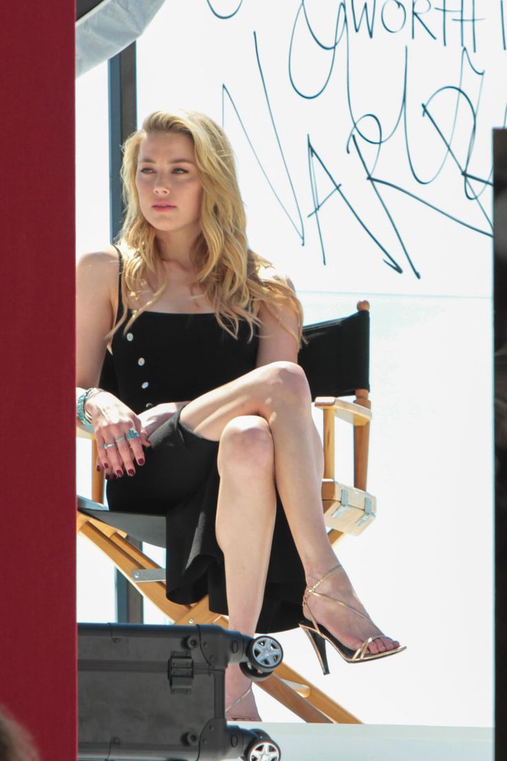 Amber Heard Legs hairy cunts