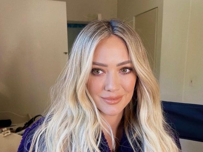 aida olivarez share naked pics of hilary duff photos