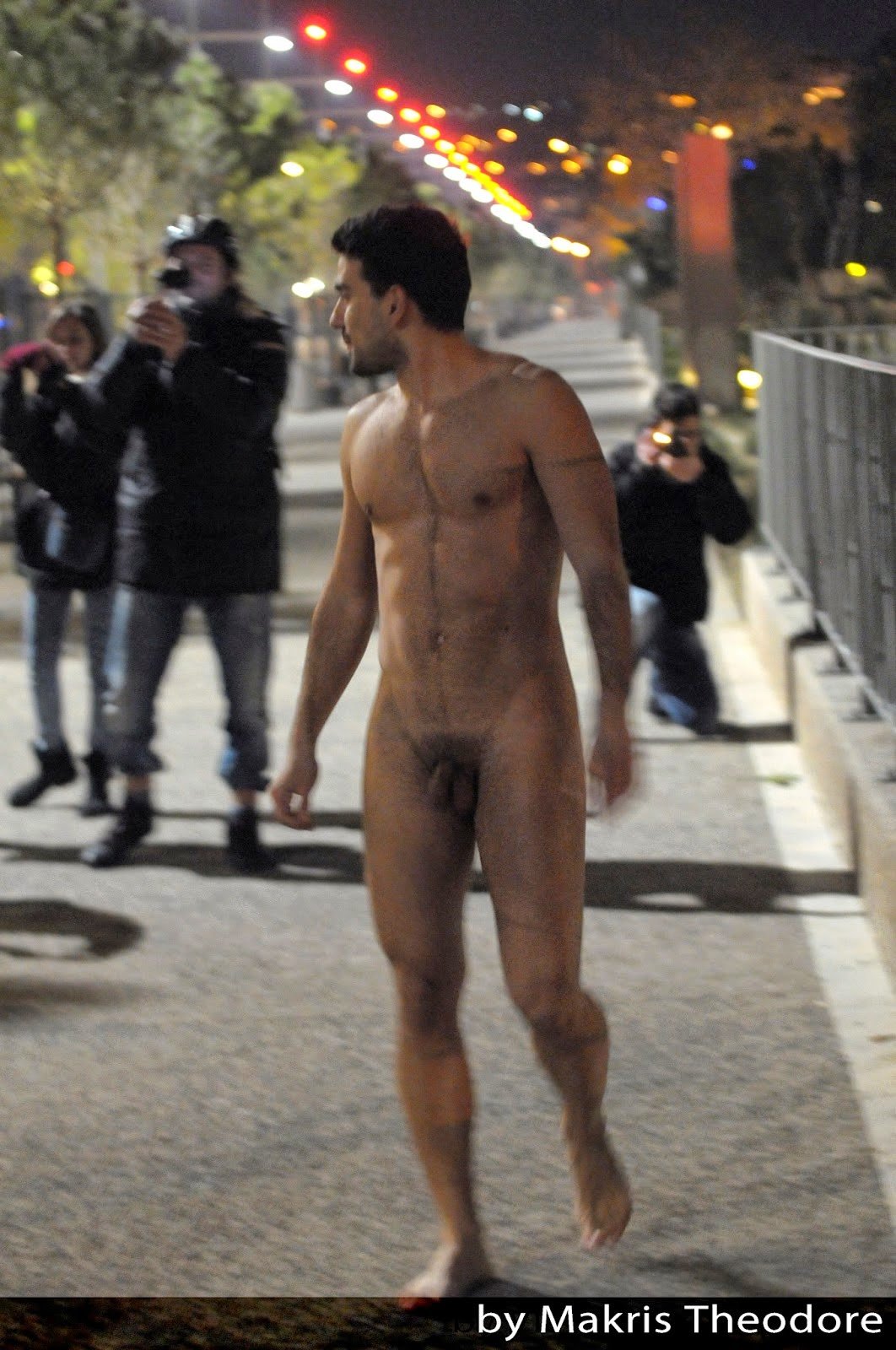 beni yehudai add photo nude man in public